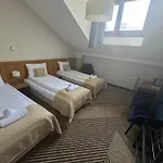 Iris Apartmanhotel