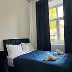 Iris Aparthotel