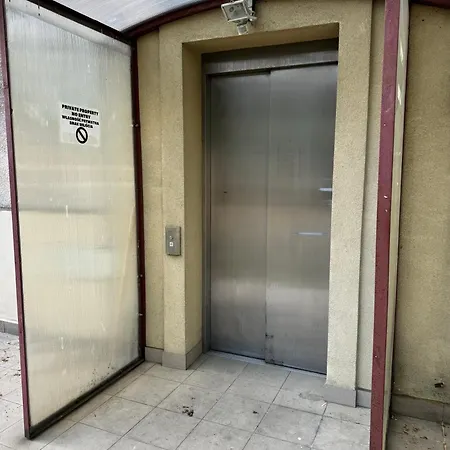 Ξενοδοχείο με διαμερίσματα Iris Krasków