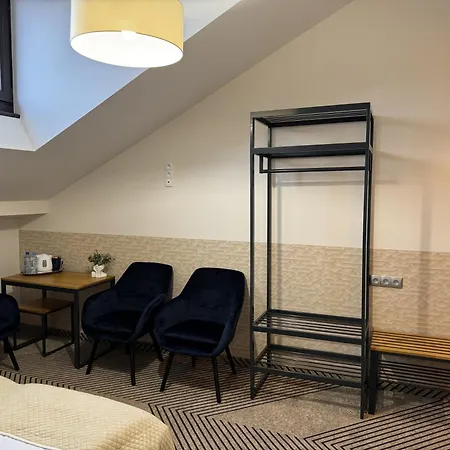 Ξενοδοχείο με διαμερίσματα Iris Krasków