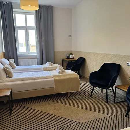 Iris كراكوفيا